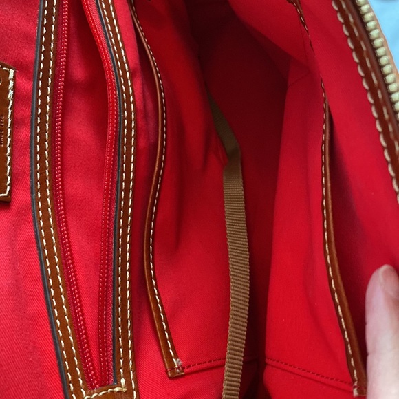 EUC Dooney and Bourke style R343 cognac/saddle brown satchel hand bag - Picture 10 of 13